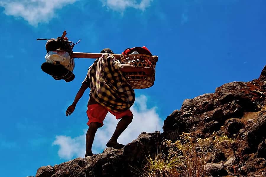 trekking mount rinjani summit join in group tour - The Summit Push: 3am Wake-Up for 3,726m Sunrise