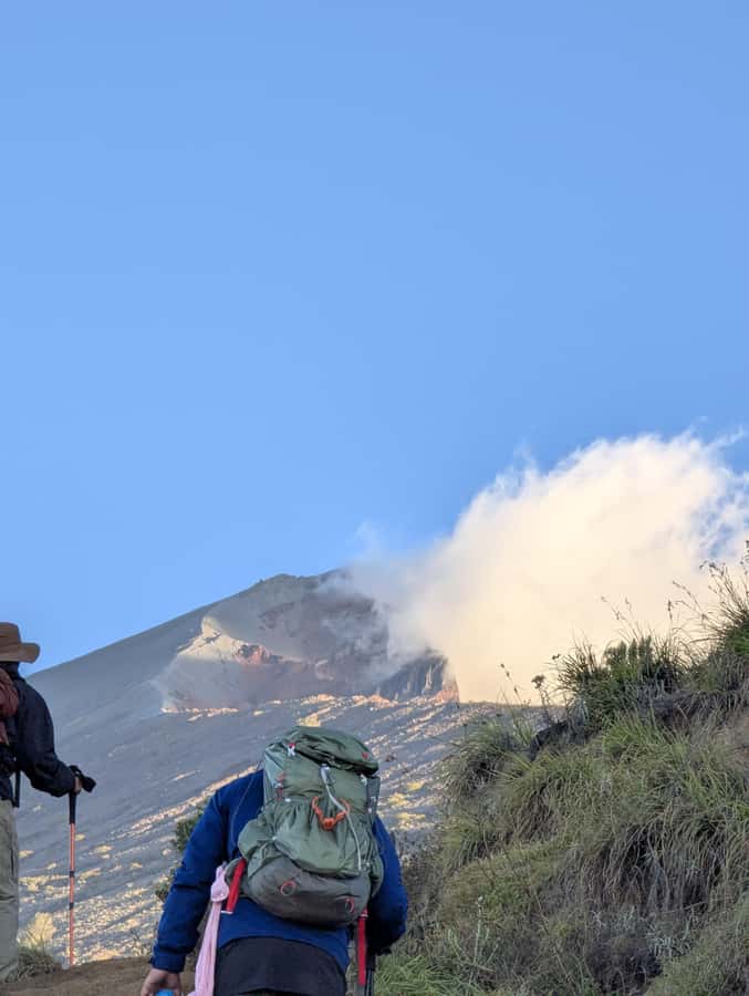 trekking mount rinjani summit join in group tour - Day 1 Climb to 2,639m: Your Stops Are Built for Breathing Room