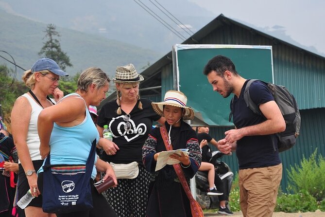 Trekking Sapa - Bac Ha Market: Sleep on Train & Homestay - Day 2: a second village stop, then time to breathe in Ta Van