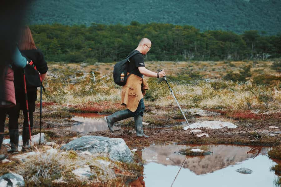 Trekking to Emerald Lagoon - Crossing the Tierra Mayor Valley: peat bogs and rocky stretches