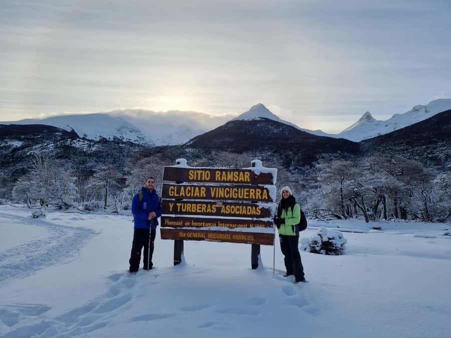 Trekking to Vinciguerra glacier and Tempanos lagoon - Los Tempanos lagoon lunch: where the day turns from effort to payoff