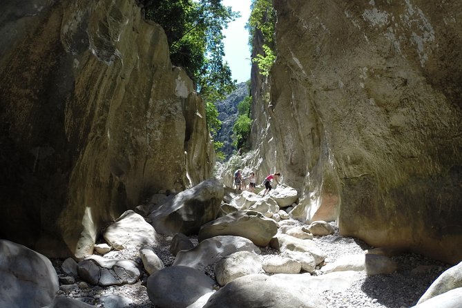 Trekking Torrent de Pareis - The guide + small group size: how it changes your day