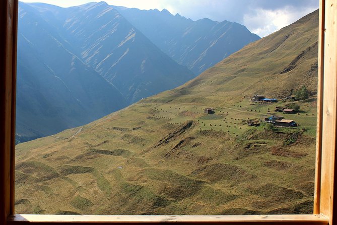 Trekking Tour from Tusheti to Khevsureti via Atsunta Pass - Tusheti to Khevsureti via Atsunta Pass: why this trek feels different