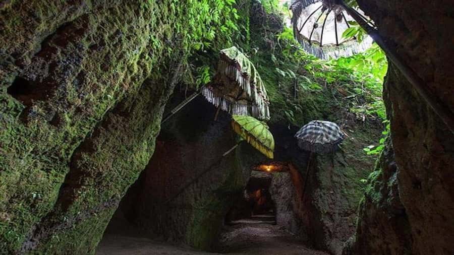 Ubud: Bayad Village, Waterfall and Cave Trek Adventure - Caves and waterfalls: the jungle stops that add variety to your walk