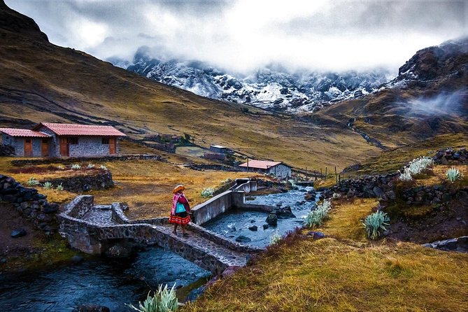 Ultimate Lares Trek & Inca Trail 5 days - Day 3 Down to Ollantaytambo: Huaran, Salineras, and Inca Water Power