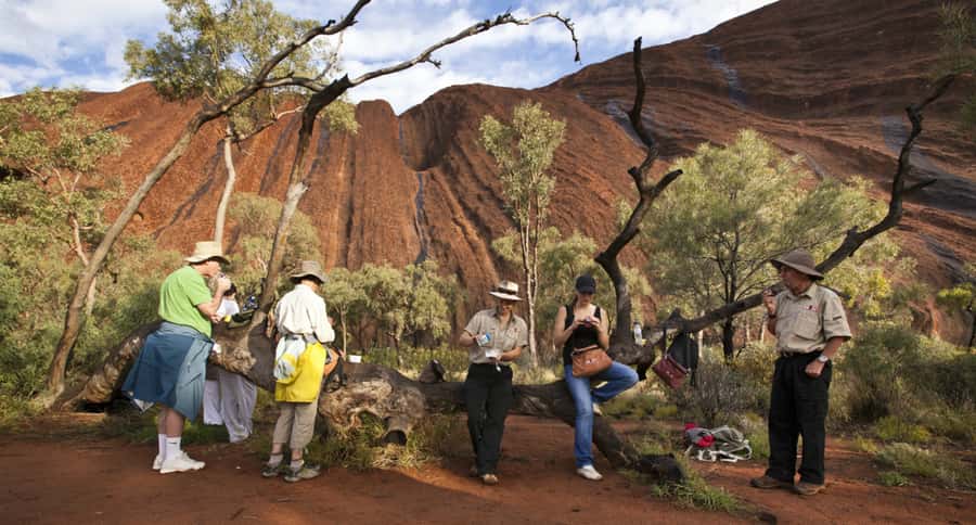 Uluru: Guided Trek of Uluru's Base in a Small Group - Mutitjulu Waterhole and Rock Art Sites: The Meaning Behind the Marks