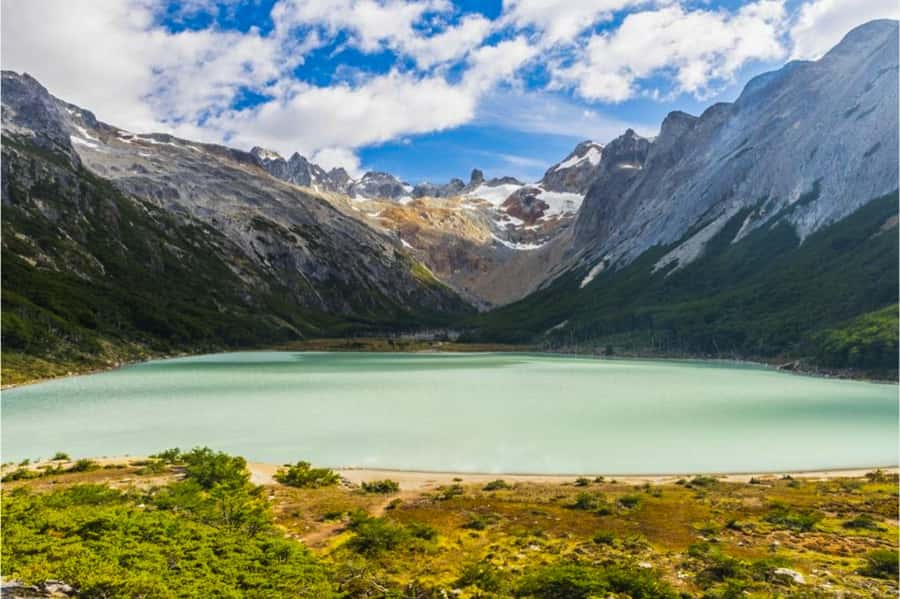 Ushuaia: Laguna Esmeralda Guided Trek with Box Lunch - Trekking to Laguna Esmeralda: why this Ushuaia walk hits differently
