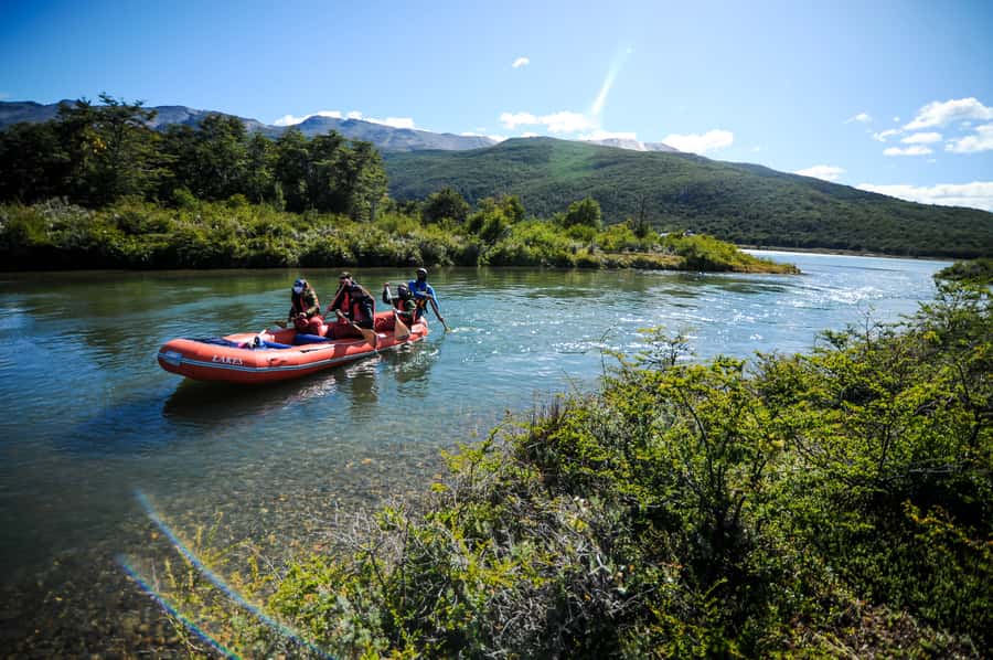 Ushuaia: Tierra del Fuego Trekking and Canoeing - Lunch in a Geodesic Dome: Simple, Sheltered, and On-Program