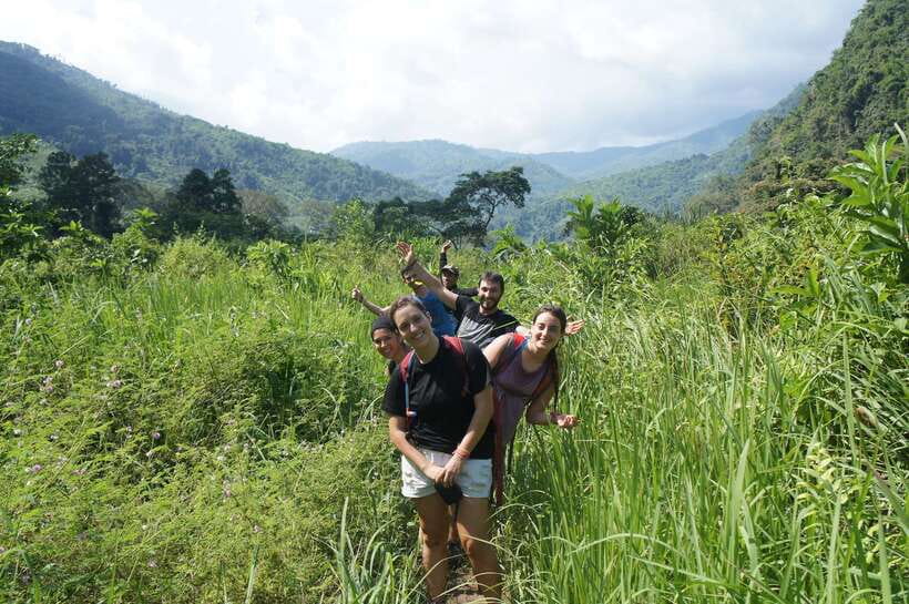 Vang Vieng: Jungle & Caves Full-Day Private Trekking Tour - A full-day ridge trek that starts right at 9:00