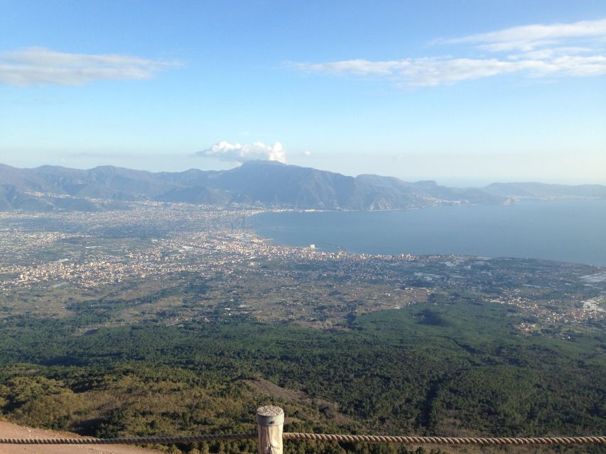Vesuvio: 3h trekking tour with volcanological guide - Price and value: $339.86 per group up to 8