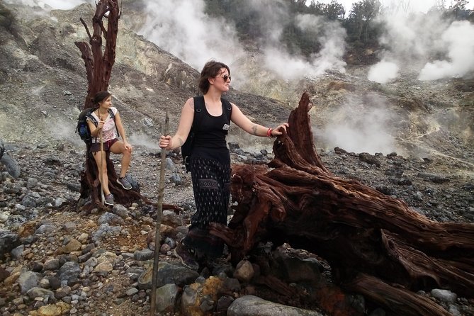 volcano hike and jungle trekking adventure - Key things to know before you lace up