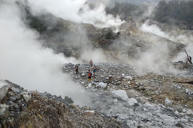 volcano hike and jungle trekking adventure - Getting there from Bogor: save your morning energy