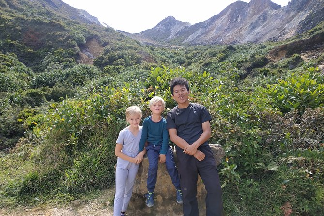 Wonderful 7 Days North Sumatra Tour (Include: 2 Days 1 Night Jungle Trekking) - Day 6: Samosir Island Batak culture with museum, dancing, and Ulos weaving